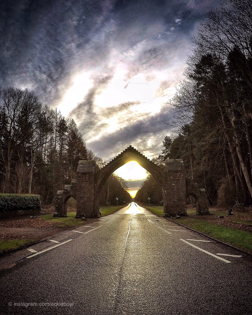 74frankfurt's tweet photo. The Dalhousie Arch in Edzell taken this morning. (Alexzander McBeath) https://t.co/JGp1lYJiAe