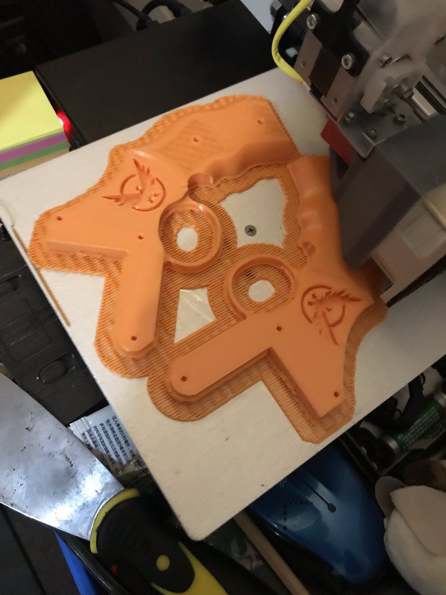 AussieKrispy's tweet photo. Things are looking up for my #TheDivision #Cosplay setup in 2019.
Cannot wait to see what becomes of this. More to come soonish :)

In the meantime, have a safe and #HappyNewYear2019 to all #DivisionAgents around the world.

#AgentOrigins
#3DPrinting
#CetusMKII
#SamsungGalaxyGear https://t.co/CGohXuNMPl