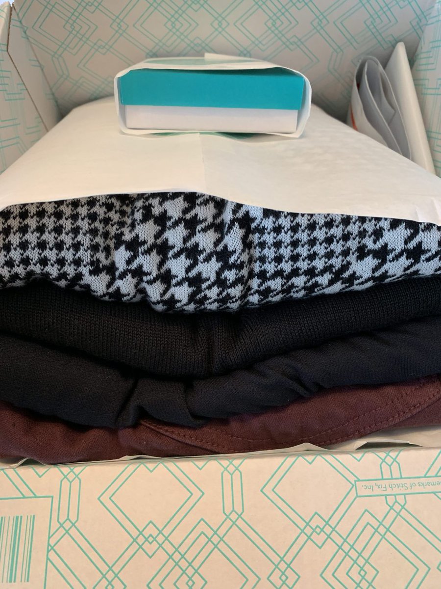 noel_danielson's tweet photo. It's been a while since I have posted but I wanted to end 2018 with one more Stitch Fix review! I hope everyone had great year! Here's to 2019! https://t.co/5nNiGxJifl https://t.co/urbNuvJyhO