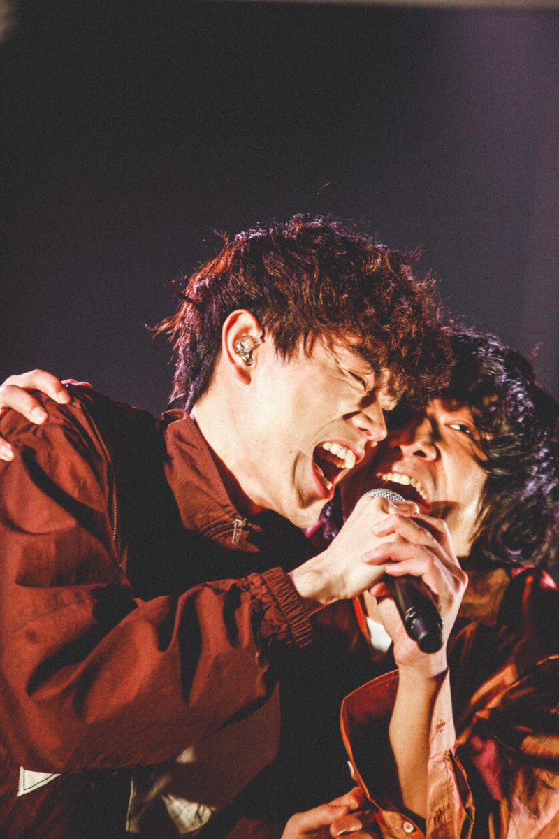 ms_ms_ppp's tweet photo. 幸せな顔見ると涙出そう！！！！！
胸いっぱい！！！
ほんっっとに2018年たくさんのワクワクとドキドキをありがとう！あなたのお陰で毎日がキラキラだった！！来年もわたしなりに応援していきます！ここも最近低浮上だけどよろしくね！ https://t.co/1JZG0jXt3l