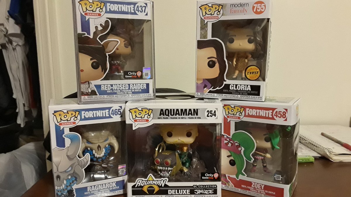 GGUniverze's tweet photo. #FunkoTop5
I would like to also add my 4 Cuphead figures minus Zoey. So technically my top 6 cup heads would be a package deal since I got em all at once. https://t.co/J8ohHpdguA