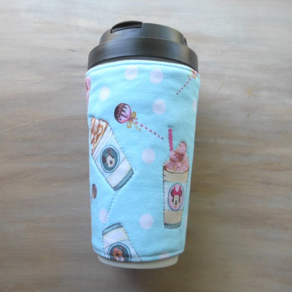 princessandmain's tweet photo. Disney Starbucks
#disney #starbucks #cakepops #mickeymouse #Minniemouse #coffee #disneystyle https://t.co/iySDKph7s7 #etsysocial #etsymntt #crafybuzz #coffee https://t.co/I8gwsGF3RN