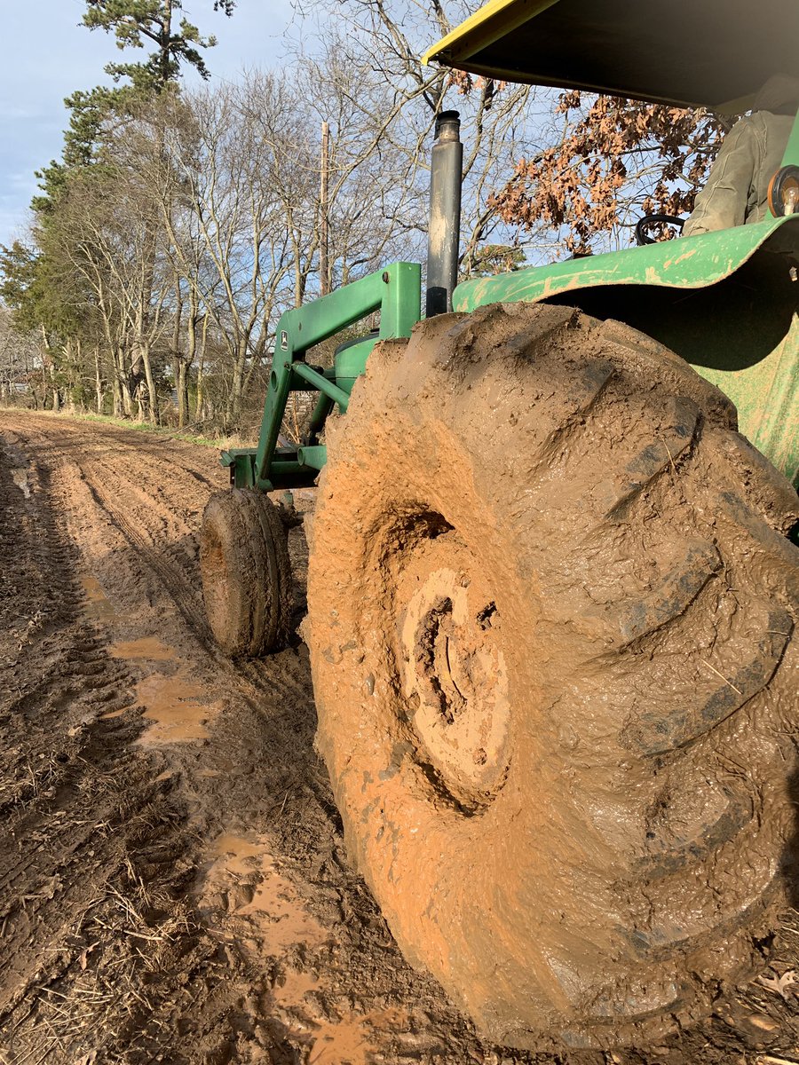thisfarmwife's tweet photo. The story of my (current) life. #mudmudandmoremud https://t.co/X4hX59rwq4