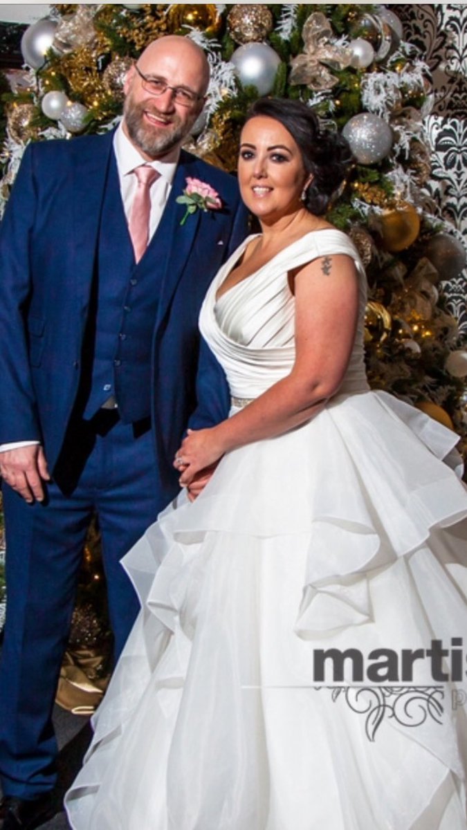 #ourweddingday #christmaswedding 🎩👰🏻🕺🏼💃🏻🥂