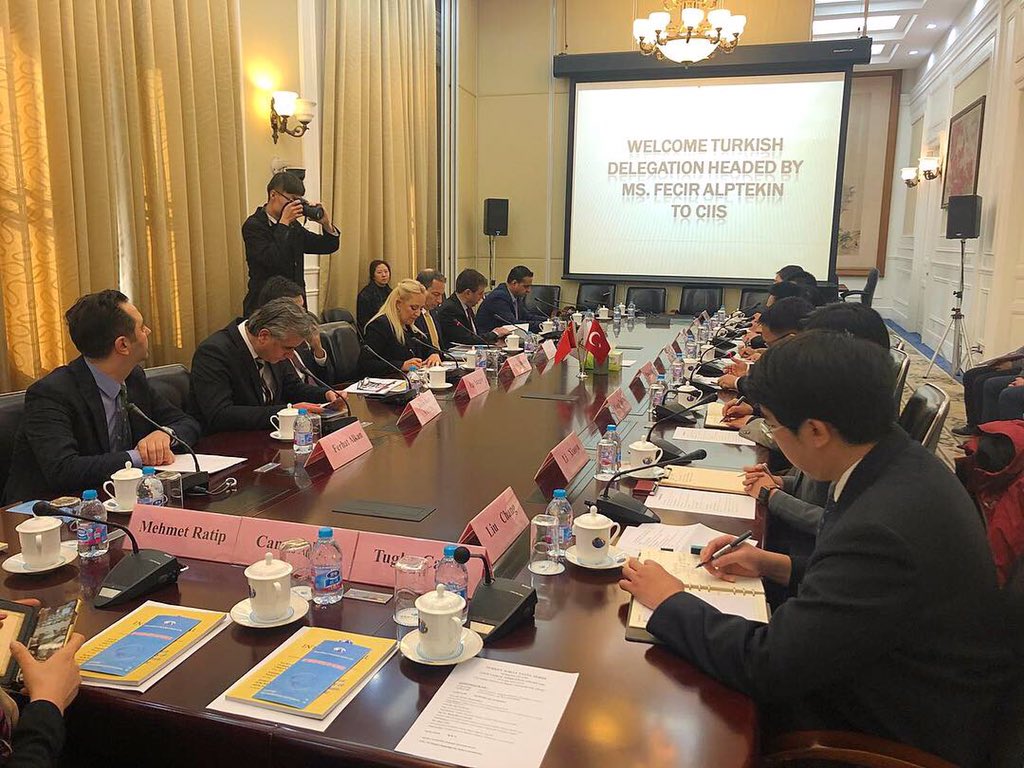 AlptekinFecir's tweet photo. #turkeytoday Çin etkinliklerimiz çerçevesinde Chongyang Finansal Araştırmalar Enstitüsü, Çin Uluslararası Araştırmalar Enstitüsü, Komünist Parti Okulu, Şangay Uluslarası Çalışmalar Enstitüsü ile toplantılar gerçekleştirdik @tcbestepe https://t.co/x7wVg8KUet