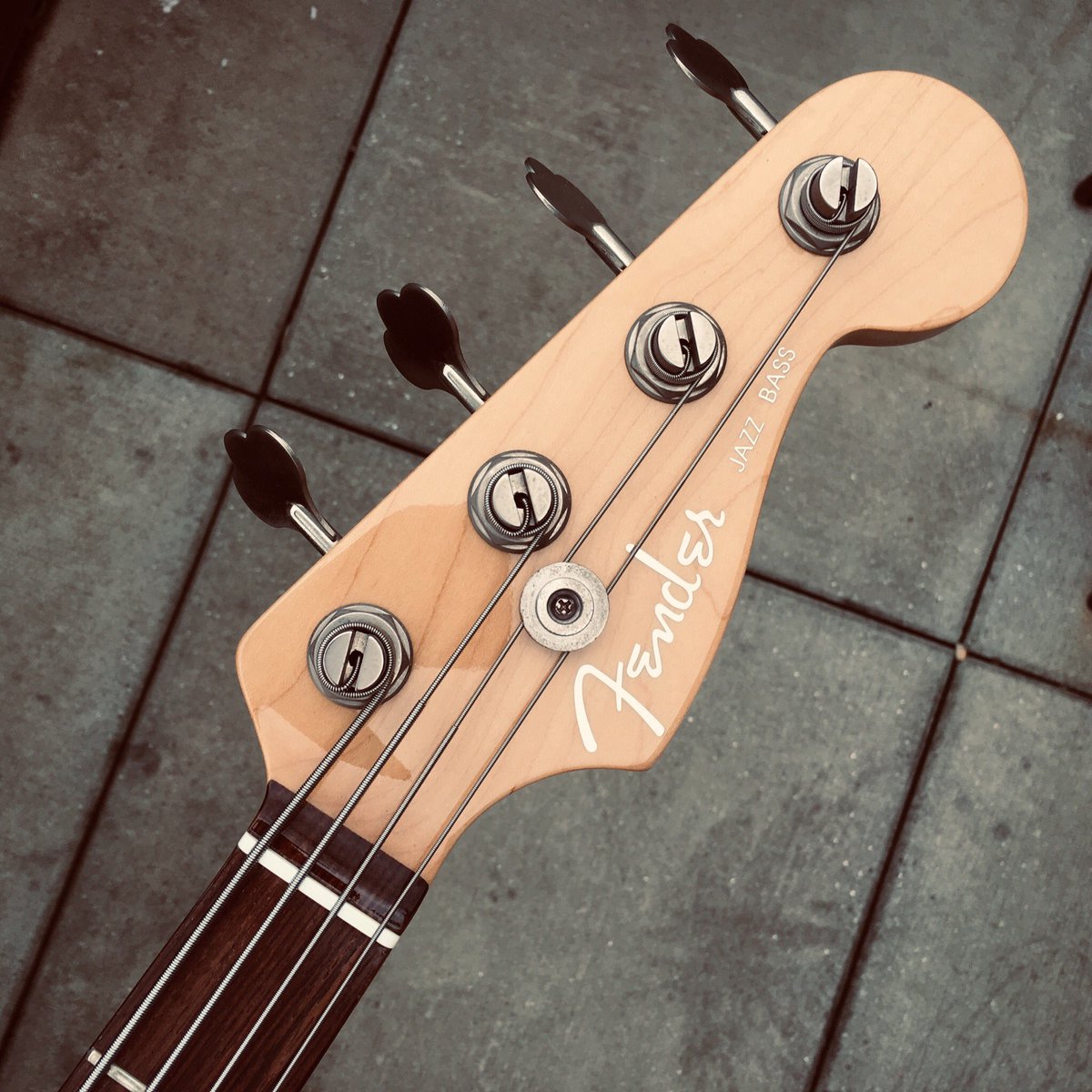 Arthur_Sadowsky's tweet photo. This is how I spend the #LastSundayof2018 - of course with my @Fender bass! I’ve played some insanely expensive #guitars (try $38,000!), but this #bass does it for me every single time! #bassplayer #bassguitar #sadowskybass #sadowsky #Sadowskymusic @ghsstrings #HappyNewYear https://t.co/Vnv11yKkPG