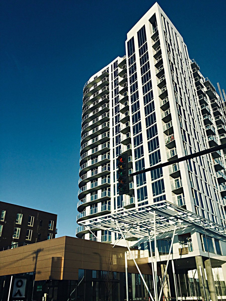 Reach new heights in 2019!
🌇
#HappyNewYear #Happy2019 #NewYearsEve(Eve) #NewYear #NYE
LiveNordHaus.com <a href="/NordHausApts/">NordHaus Apartments</a>