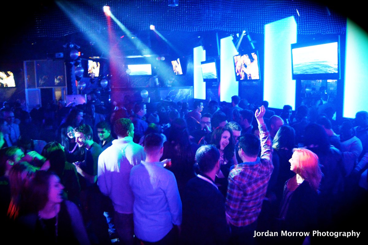ORCHIDferndale's tweet photo. NYE Tix Only $8 at The Door @ORCHIDferndale!! Party til 4am!! Hosted by @JoeyRadio from @Channel955!! Includes @PeiWei, Champagne Toast, &amp; Late Night Pizza!! Balloon Drops &amp; Confetti!! Doors Open @ 9pm. https://t.co/M7NWFje3If