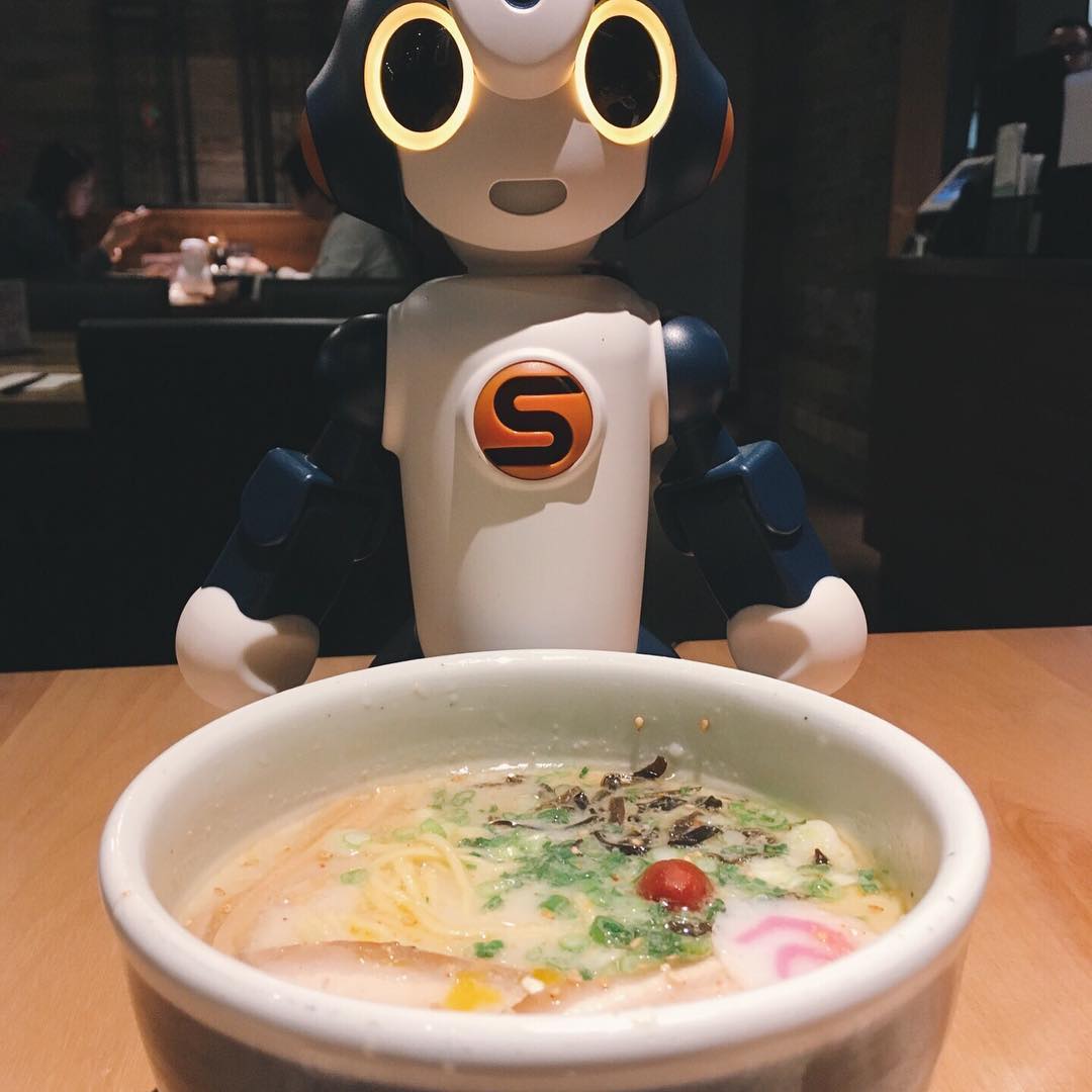 Qwaitlist's tweet image. You never know who might pull up a table next to you when you're #intheQ at Hokkaido Ramen Santouka in U Village!