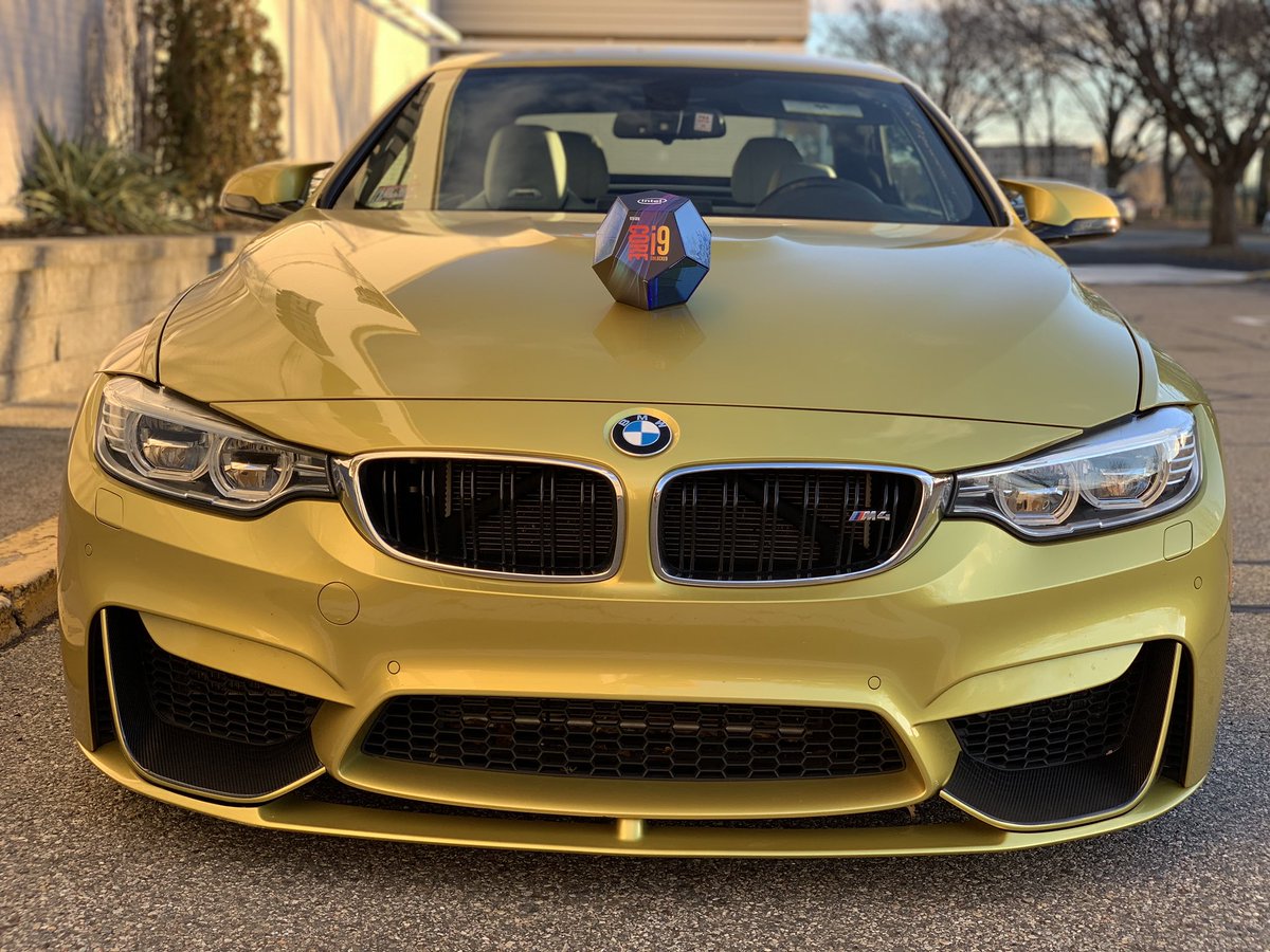 PCBetter_'s tweet photo. I was pretty bummed about my Rampage VI Extreme catching fire yesterday. So I felt the need to buy something and make myself feel better. Thanks @microcenter 😬😎 didn’t realize the box matches my car. #pcmr #pcbetter #9900k #M4 #intel #gaming #pcgaming https://t.co/jzzLcSYge2