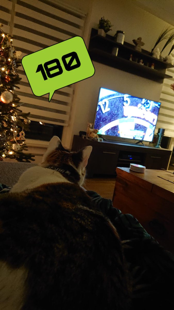 djbollo013's tweet photo. #RTL7Darts MvG beestachtig goed vanavond. Brabantse nachten zijn niet altijd lang..... https://t.co/Oz6Xj9dVas