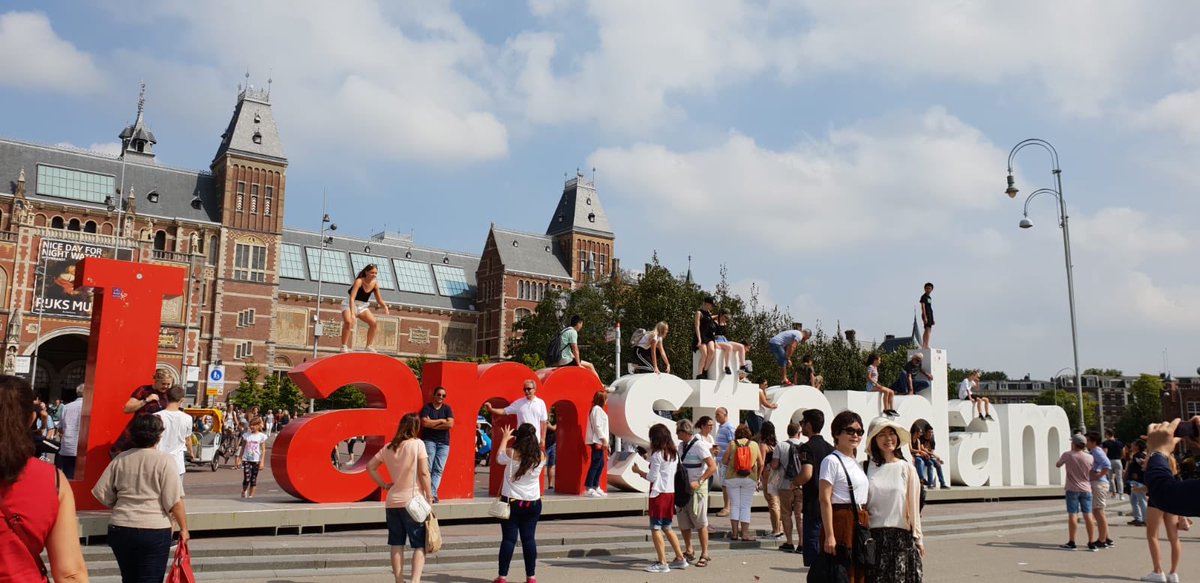 sknoerfi's tweet photo. Amsterdam 2k18 #mannluca https://t.co/d98w6rNz8j