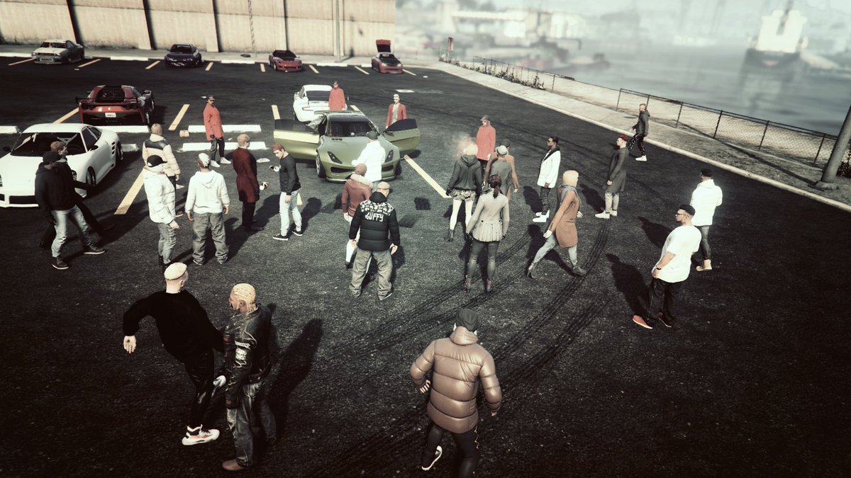 piyopiyo09011's tweet photo. #GTAOnline 
#ChromeStyle 
#CHRO 
#CHROMT
#ChromeNight 

～2018.12.30～

partⅣ https://t.co/YRjCbZvp5k