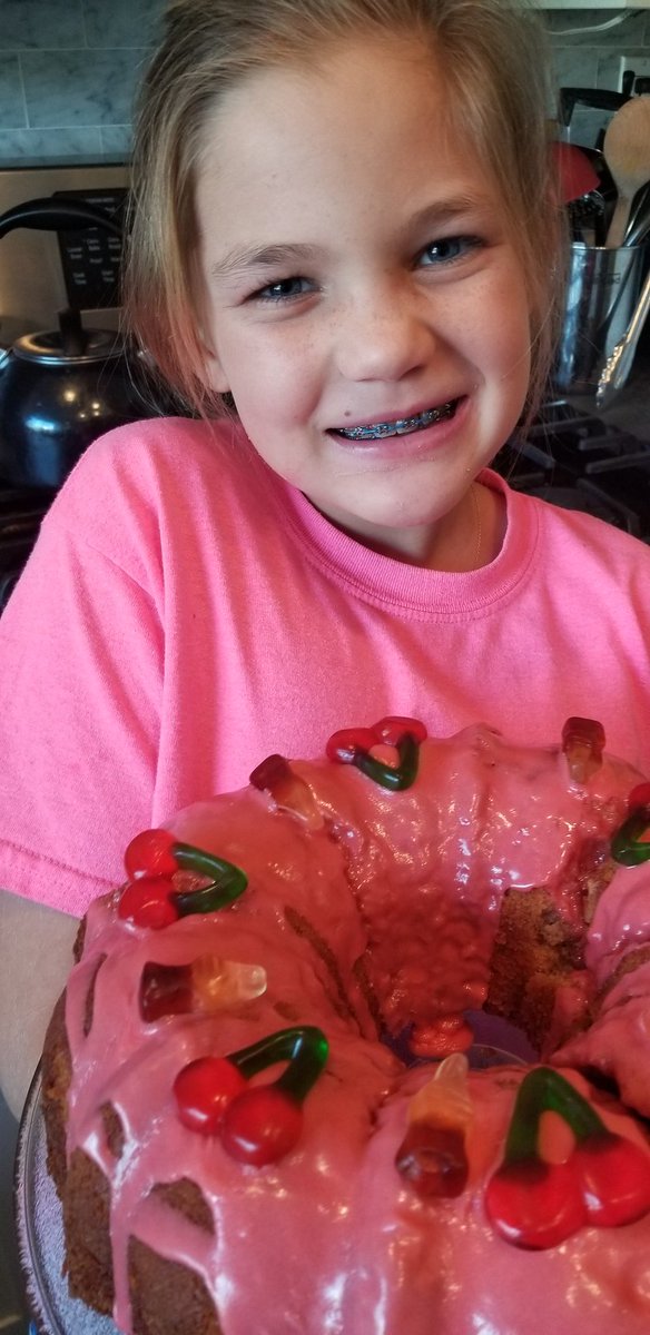 aimeelr's tweet photo. She's thrilled to have finished her first cake from @ChristinaTosi new book. @milkbarstore https://t.co/nNFW5AD86J