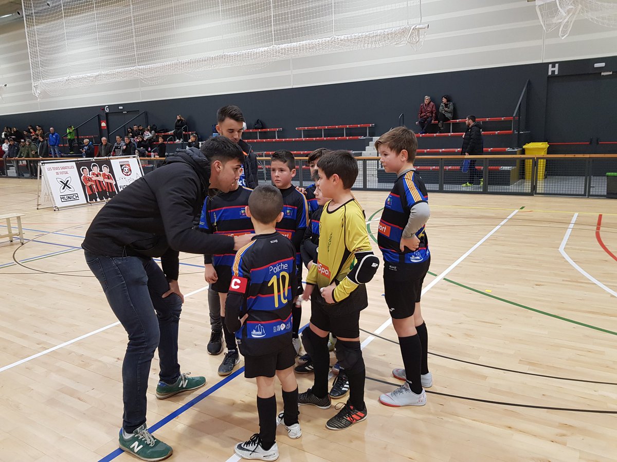 Aquest cap de setmana el Benjamí <a href="/ProtSport/">ProtSport</a> #Collbató s'ha proclamat SUB Campió del torneig Iternacional de Sant Cugat jugant la final davant el Montpellier. Felicitats campions! #orgullosos #juntssommesforts
