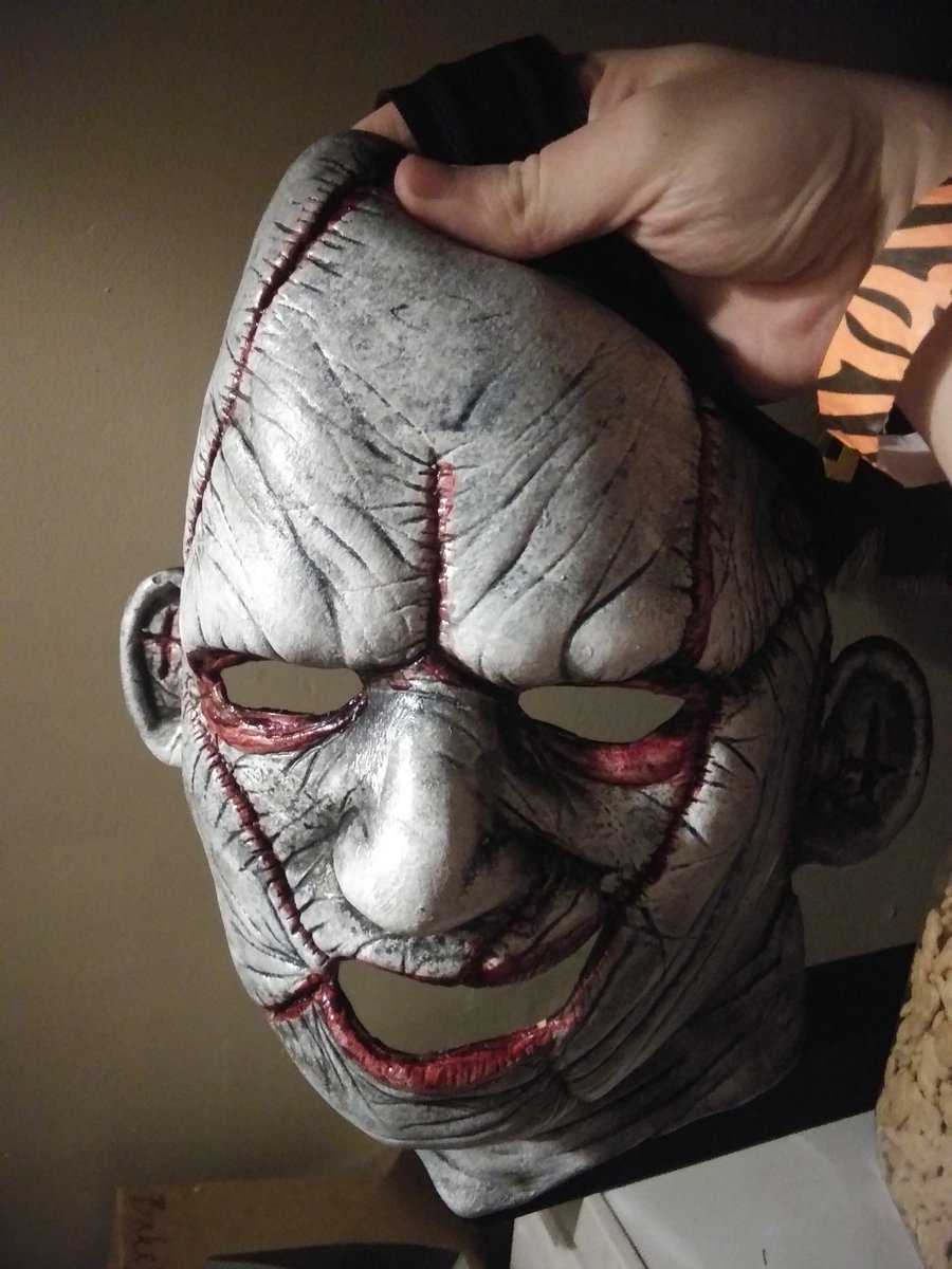 Mr_F_official's tweet photo. I be mask snatching at A.X.E.mass, took it from Main stage. https://t.co/SJlWVYRknv