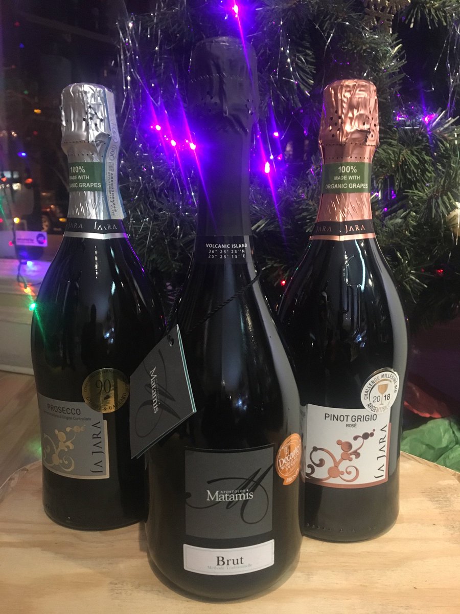 TheMediWay's tweet photo. Reminder - Bubbly tasting tomorrow, Monday Dec. 31st from 3-7pm!  Join us as we end the year in style with tasting of Procecco, Cava, and other bubbly!  #NewYearEvent #WineTasting #Prosecco #Bubbly #DupontCircle #DC https://t.co/ZRtNaHieWn