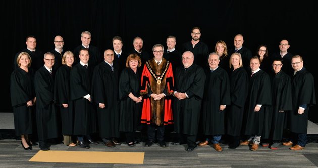 Ottawa city councillors share New Years resolutions dlvr.it/Qvg29D #ottnews https://t.co/BN8fwHQDYD