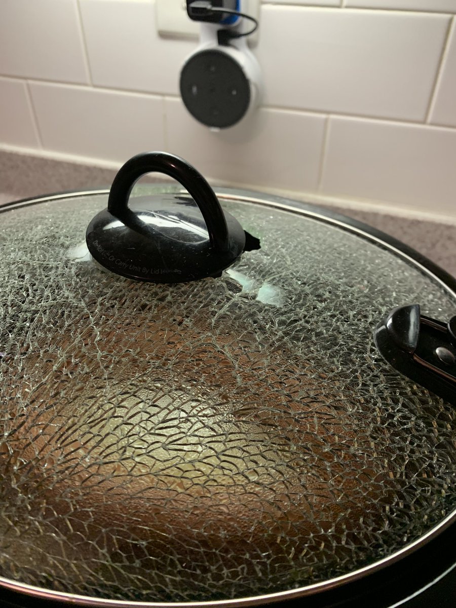 Rozmrepesh's tweet photo. @CrockPotCares The lid on my crockpot shattered after being on for about 3 hours.  
I’ve had the crockpot for about a year and used it numerous times. https://t.co/uI0AG2uAhg