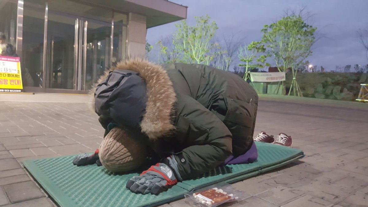 munjhj's tweet photo. 강정 해군 기지의 진실이 밝혀지지 않았습니다. 성산 제2공항의 거짓이 시작되었습니다. 해방의 힘은 오직 진실 뿐입니다. 거짓과 사기를 들어내는 것이 생명을 얻을 수 있습니다. https://t.co/cSz8w8ABws