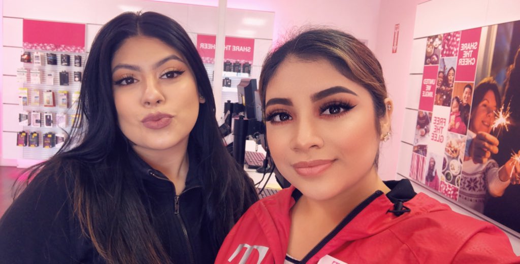 Amazing 1st year working for T-Mobile, here are just a couple fun pictures of me and my team ( even though many are missing 😭 ) 
I thank each and every one of you for all the support and care 💖 
Excited for 2019 to continue succeeding 🥳 
#LoveMyTeam #TMobile