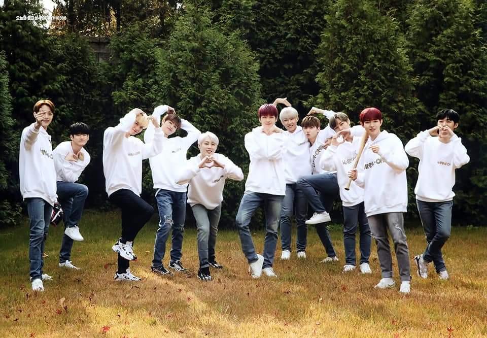 FWO_Wannable's tweet photo. #워너원_수고했어 
Nhất định chúng mình sẽ đợi các cậu https://t.co/T9zB4bzeji