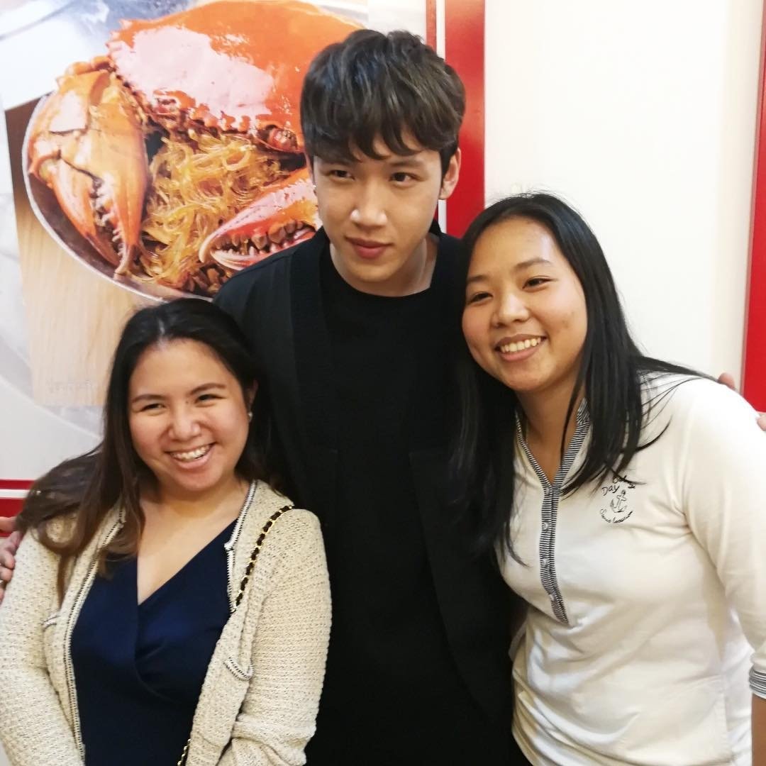 kangsom_pantip's tweet photo. เหล่าซือ ของค่าย ต้องเรียนภาษาจีน กันละนะ เดี่ยวป้าจะให้ไปขายก๋วยเตี๋ยวที่จีน ❤️🤪🤪🤪🤪 #pntchai #ninanap ขนมหวานหมดไม่เหลือกลับบ้าน กวาดเรียบ❤️🤪ไว้นัดมา [1/2] https://t.co/wmQ9xtaEG1 IG:anchanatuck
#แกงส้ม #KANGSOMKS #KS29122018 #MICMAC #MICMACR2ID #TWIN_MICMAC #OGME #OGMEENT https://t.co/ToOqJ25FR5