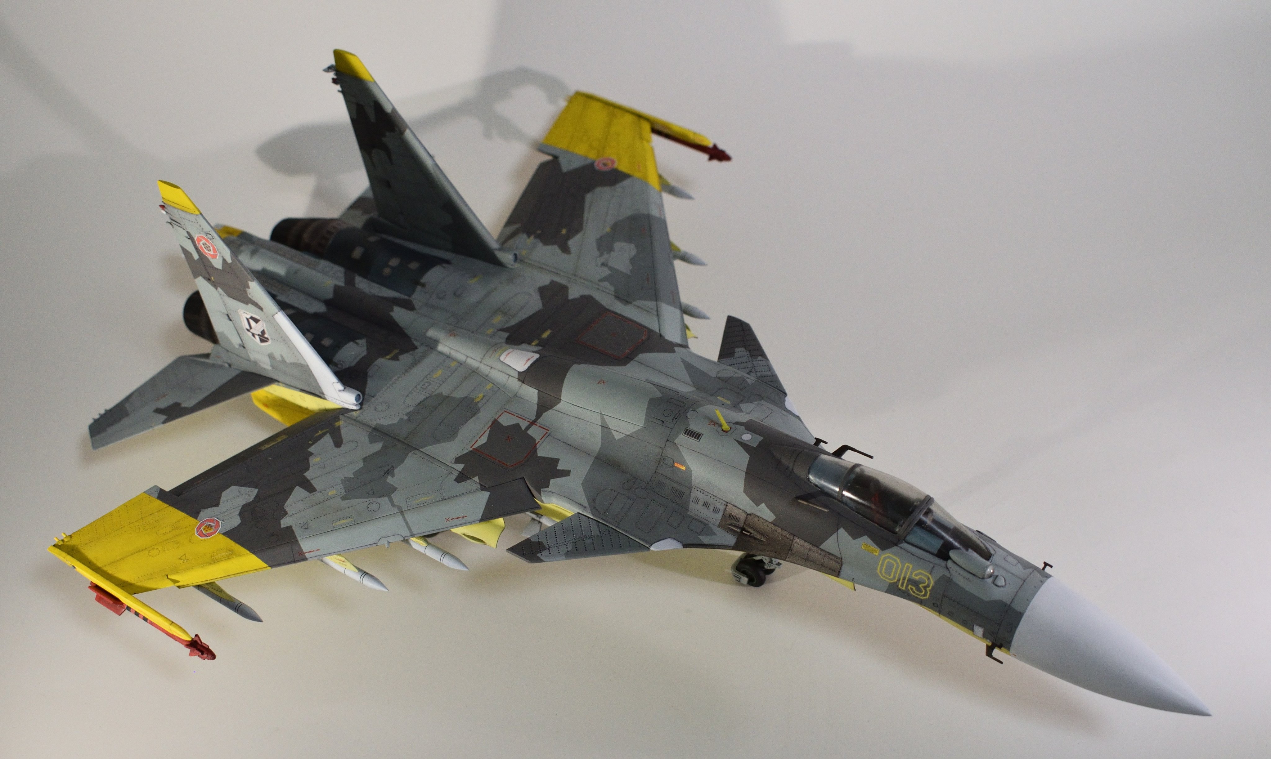1/72 su-37 完成品 1/72 完成品 スホーイ Su-37 スーパーフランカー デザート迷彩
