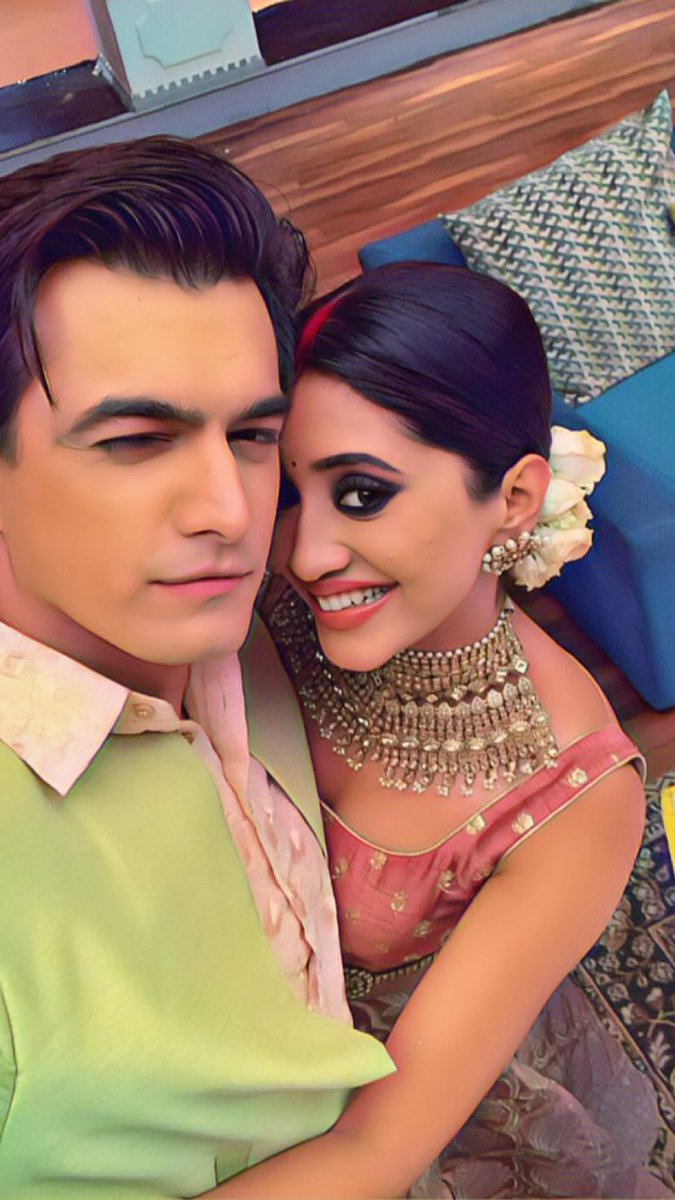 Rivanig98's tweet photo. Last tweet of #2018 with my #favpicsofkaira #Goodbye2018 #kaira #kairaforever #Yrkkh #mohsinkhan #momo #shivin #shivangijoshi #shivi @momo_mohsin @shivangijoshi10 @TeamMohsinkhan @team_kaira @momo_mohsin @shivangijoshi10 https://t.co/6iUkAdX4nd
