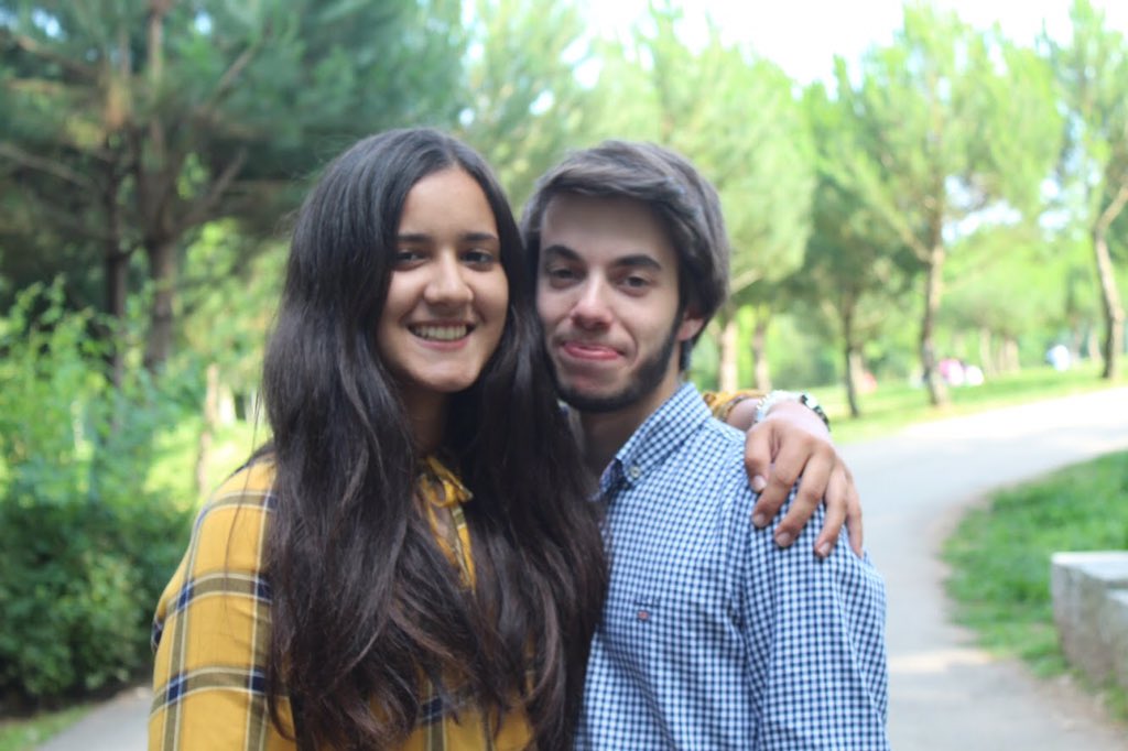 vaniasilva2000's tweet photo. O melhor que 2018 me deu, o amor para a vida toda😍💑❤️🍀😘 https://t.co/SLc3bB04so