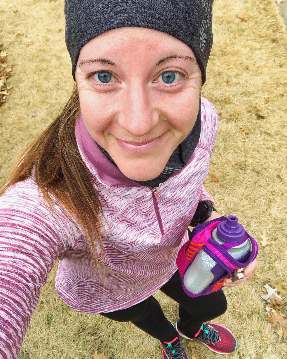 medvm07's tweet image. 8 miles today! First long run of this training cycle complete 😍🏃🏻‍♀️
.
.
#41daysofawesome #rwrunstreak #marathontraining #26point2 #londonmarathon #londonmarathon2019 #bibravepro #buffbr #archcityrunclub #acrc #jcrc #runstl #strongnotskinny #ihavearunnersbody #bibchat #splits