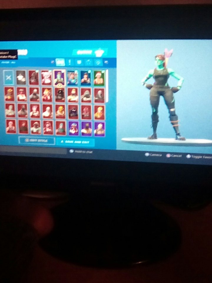 HikeRegis's tweet photo. Selling this account Xbox cards only or trades
 #fortniteaccountsforsale https://t.co/6kQRQvbqA4