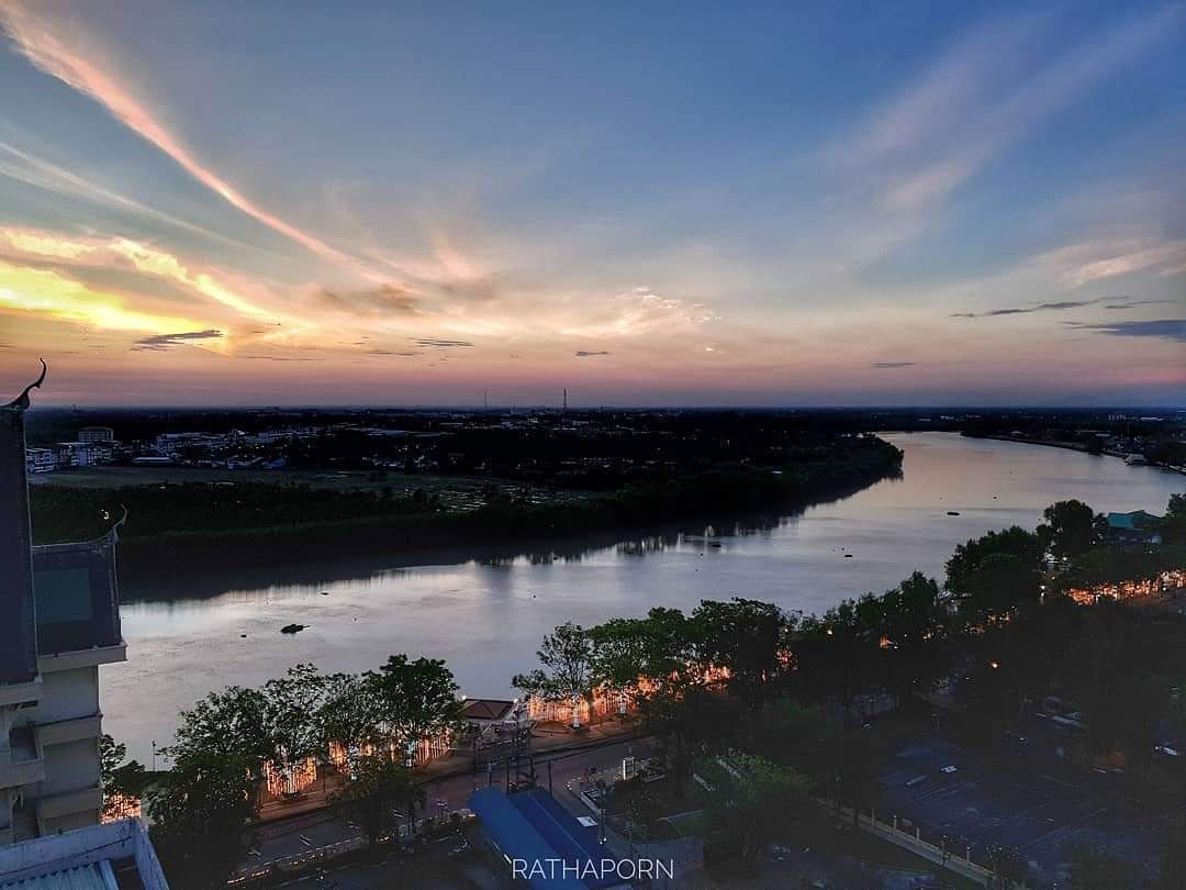 sawasdee8riew's tweet photo. แสงแรกของวันสิ้นปี 31.12.2018
.
📸 Photography: Rathaporn
📝 Story: Chutima
.
#sawasdee8riew #8riew#chachoengsao #review8riew #morning #padriew https://t.co/t8tRv8PYut