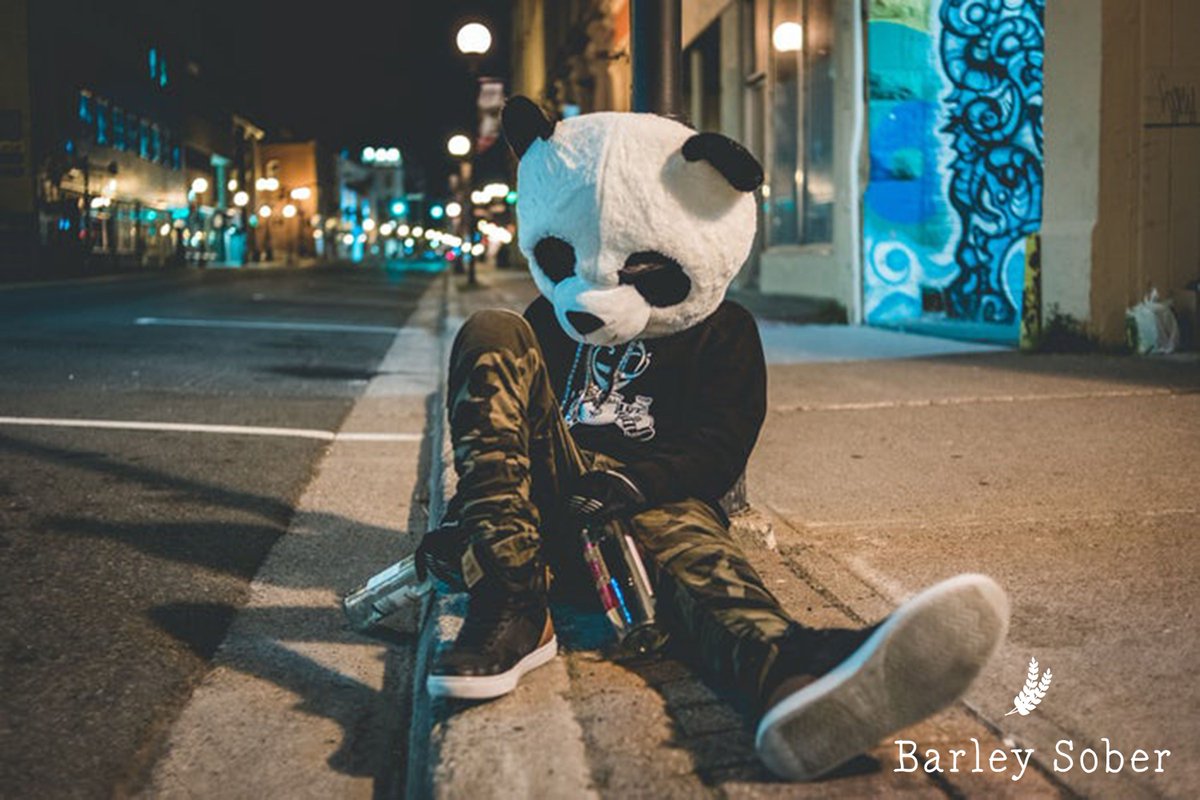 Don't be like our friend here, make sure to get some 'you' time in before the big day #RoadToNewYears #SleepInSundays #BarleySober #InTheMoment #BoozyNotBougie