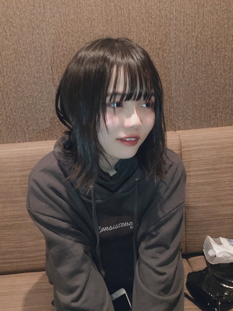 Twitter 上的 けせら 無理しんどいかわいいもうわしの醜い心はけせらによって浄化されてゆく すき この子まじピュアピュアホワイトすぎるからまじで心配もう笑顔無邪気すぎるしかも自宅に引きこもり勢だしもうこんな童顔でも身長163だし無理すき 美少女 美 け