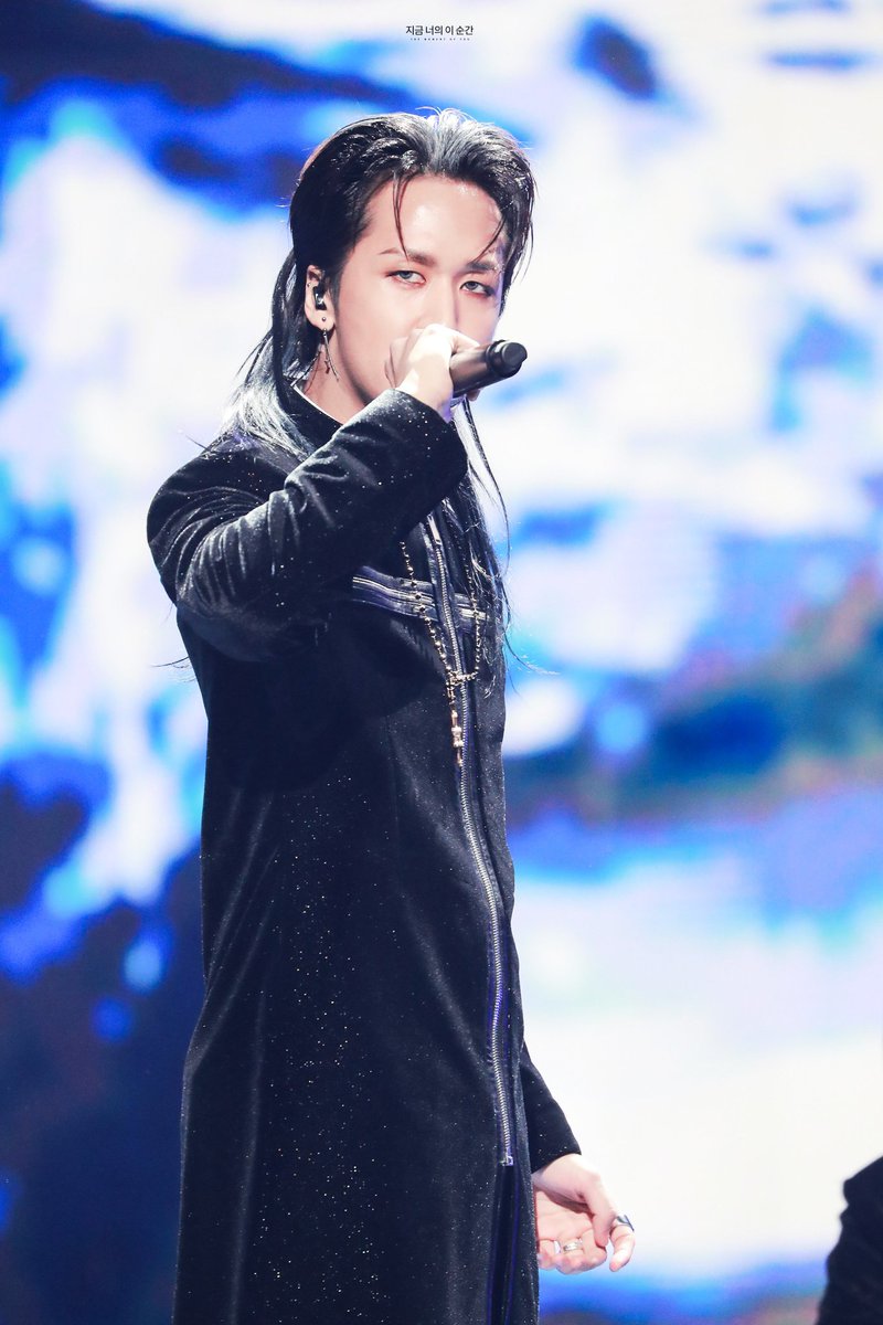 ViXXPxcs's tweet image. this hair tho,,,