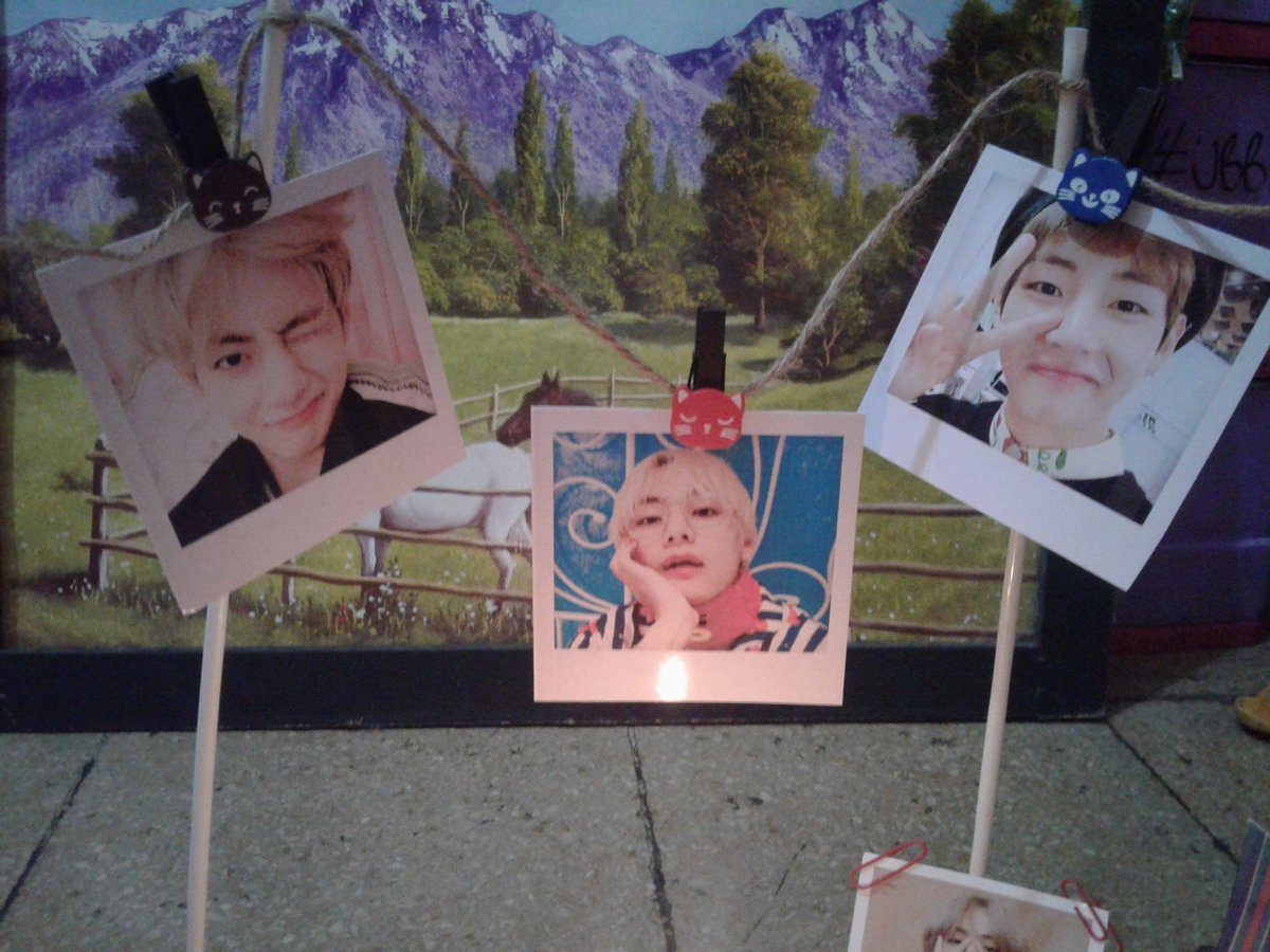 Mrs_J_Sxsx's tweet photo. Esto fue algo pequeñito que hice en celebración al cumpleaños de Taehyung :3
#WE_PURPLE_V #TaehyungMayYouShineBright #SingularityTaeDay @BTS_twt https://t.co/ca4nVUsksi