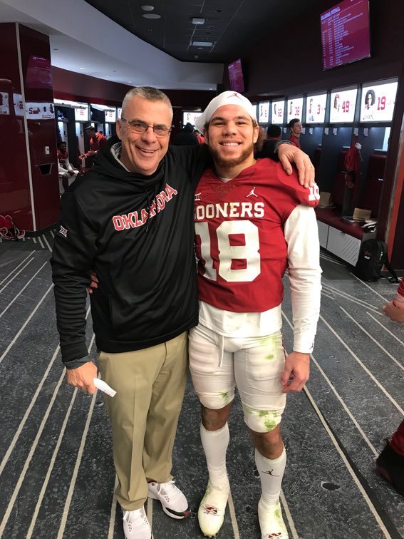 Proud of this man who played with a special passion on every snap! Excited to see your next chapter begin <a href="/CB_Savage18/">Curtis Bolton III🏁</a> #OUDNA