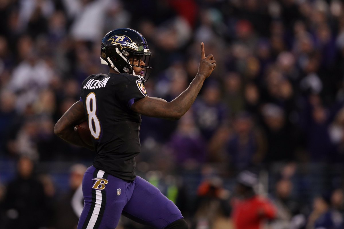ComplexSports's tweet photo. Scouts said he should play WR. 

Lamar Jackson responded by going 6-1 as a starter and helping the Ravens secure a division title. Baltimore was 4-5 before the switch. https://t.co/nCrZHFxg7C