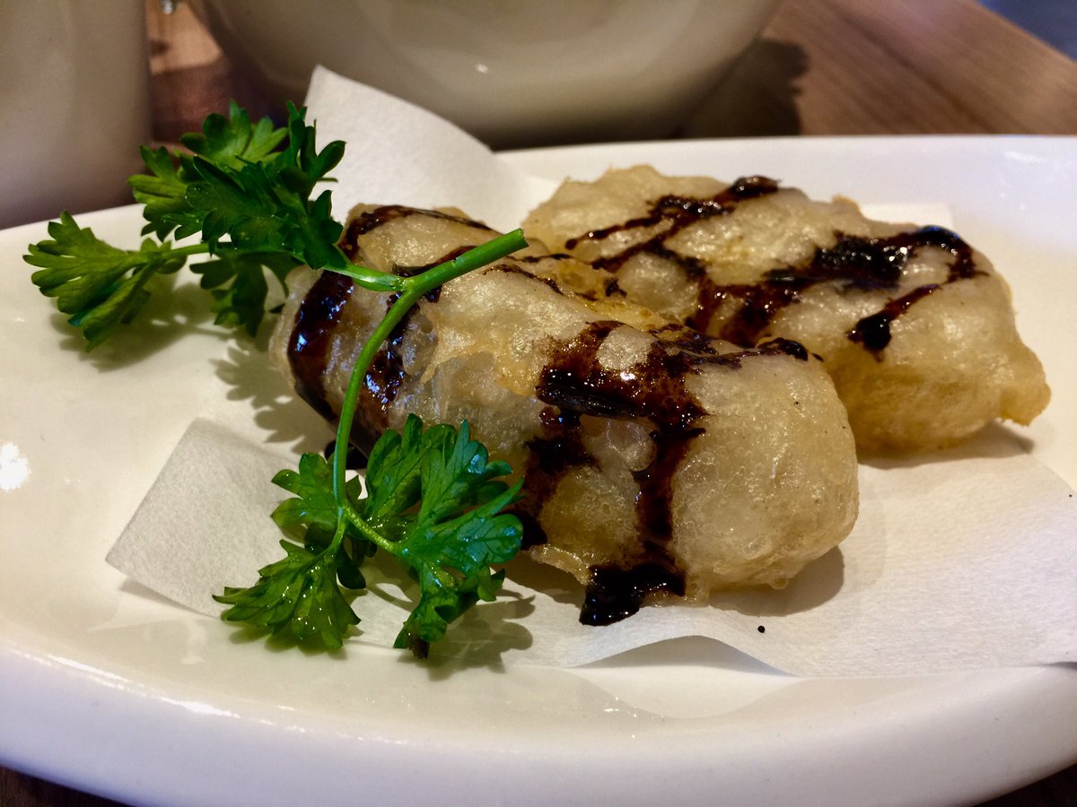 BKONTHESCENE's tweet image. #friedBanana #dessertIme #sunday