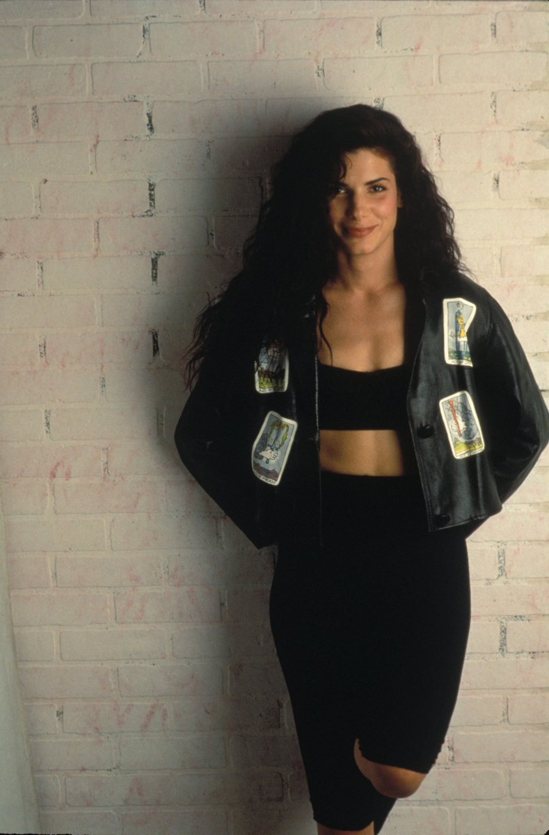 Jprz1321's tweet photo. Young Sandra bullock could break my heart and I'd say thank you https://t.co/SbGDKPQ51I