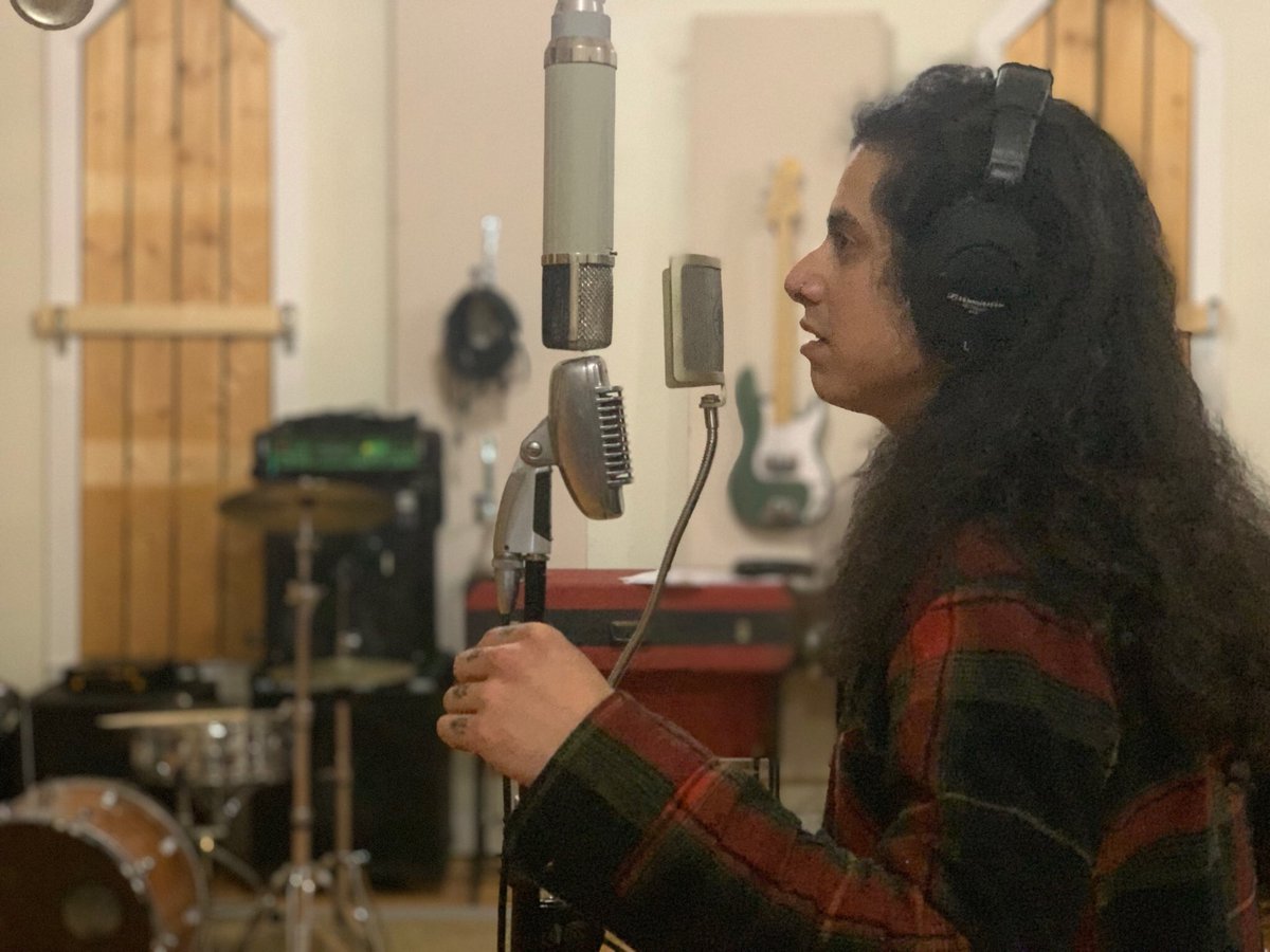 Goldblumband's tweet photo. Did some mixing today for your ears in 2019. 🤘 https://t.co/W8uJdCsfl4