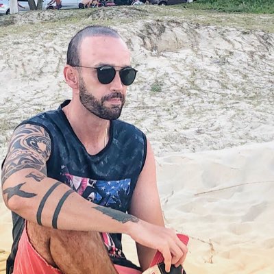 xandyesteves's tweet photo. #NovaFotoDoPerfil https://t.co/2hXdzfYdfi