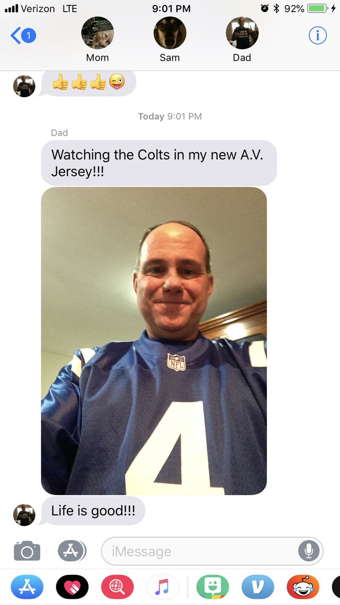 kcarthurr's tweet photo. Dad selfies are hilarious and adorable 😭❤️ https://t.co/gxQwgK5nvt