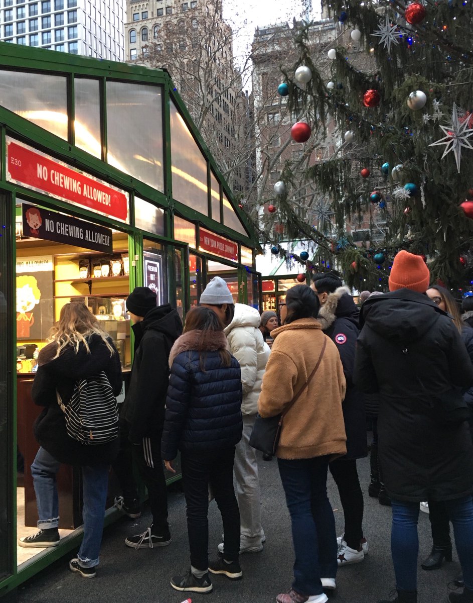 NoChewing's tweet image. Only 3 days left to enjoy No Chewing Allowed! Signature #HotChocolate Cup at Bryant Park...
#nochewingallowed #bryantpark