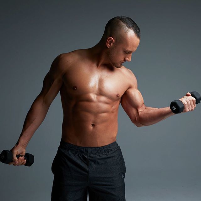 Starting off the week the only way we know how — STRONG | Book those bikes &amp; check out our modified schedule for New Year’s Eve [both studios closed New Years Day]. bit.ly/2Ti88fu