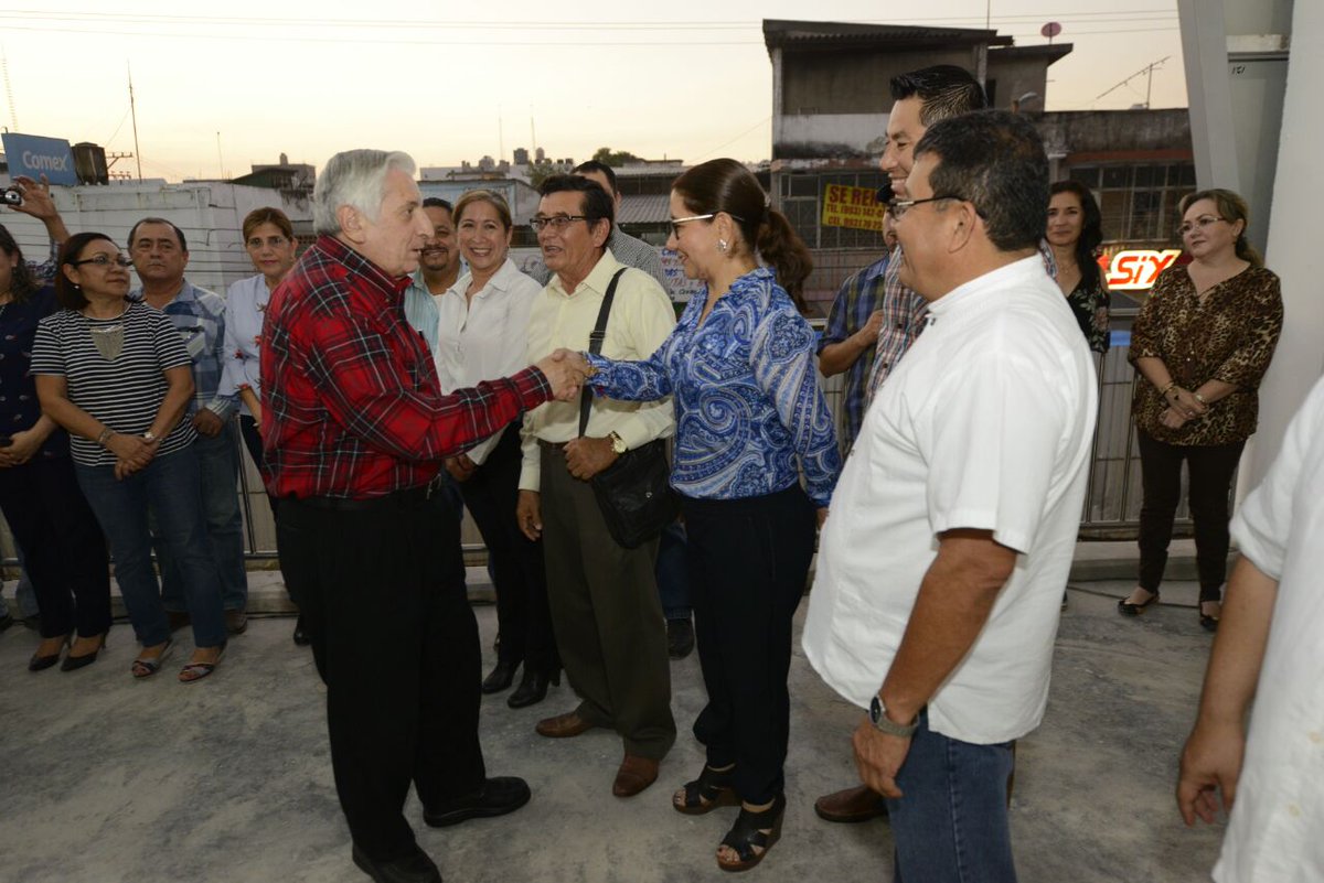 Gobdetabasco's tweet image. Entrega Núñez nuevo mercado Pino Suárez    
bit.ly/2AmImzm