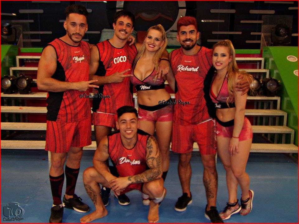 ElReyCelli's tweet photo. Estas personas se rompieron el alma para que el equipo rojo salga campion y lo lograron. #CombateVolve @combatearg 
#RojaParaSiempre ❤️❤️❤️
@JuliTronchin @DouglasGomesLe1 https://t.co/neDqMuRCzv