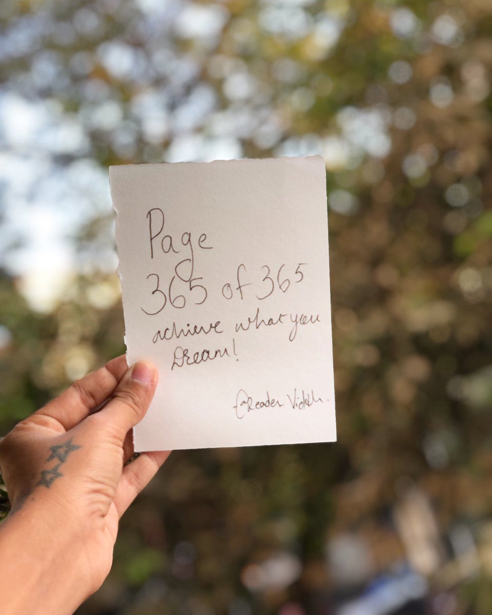 vidhya_thakkar's tweet image. Page 365 of 365! Achieve what you dream 
Its the last day of #positiveeverydayy and i would like to thank each and everyone of you to participate.
-tell me your thoughts on #positiveeverydayy . How did you feel when you participated and everything!
#letteringcommunity #monday