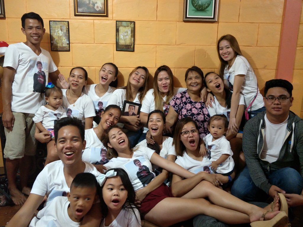 tanyathereseee's tweet photo. See u soon again ate lyyynn! Have a safe trip, we will miss youuuu😘 https://t.co/GPp38962og